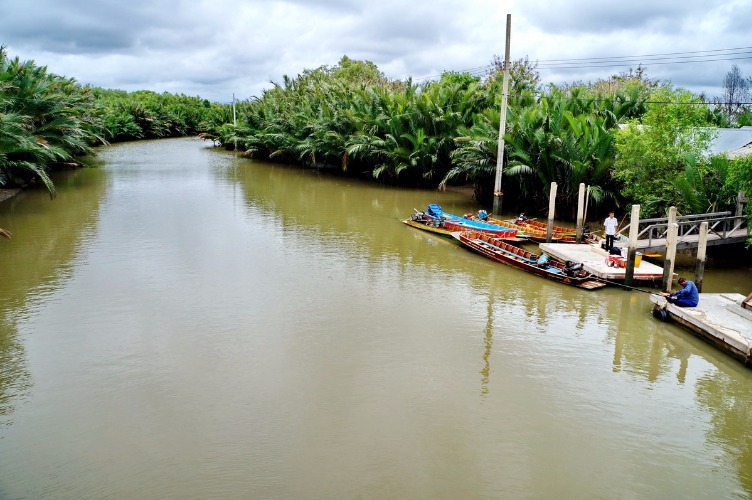 cycling in Thailand_samut_prakarn_boatride