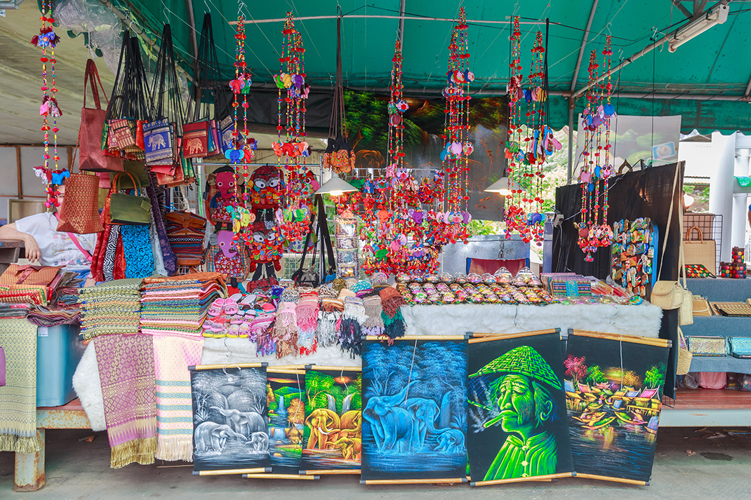 floating markets in bangkok, bangkok, talingchan, floating market