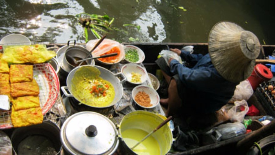 things to do in Bangkok_klong lat mayom floating market