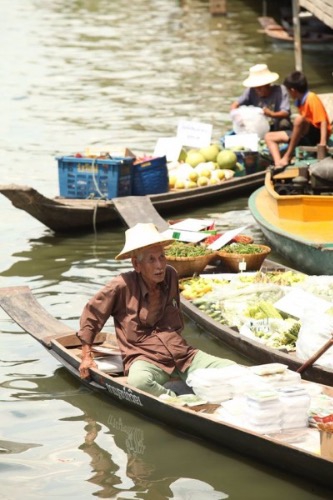 5 reasons why we love floating markets – TakeMeTour's Blog