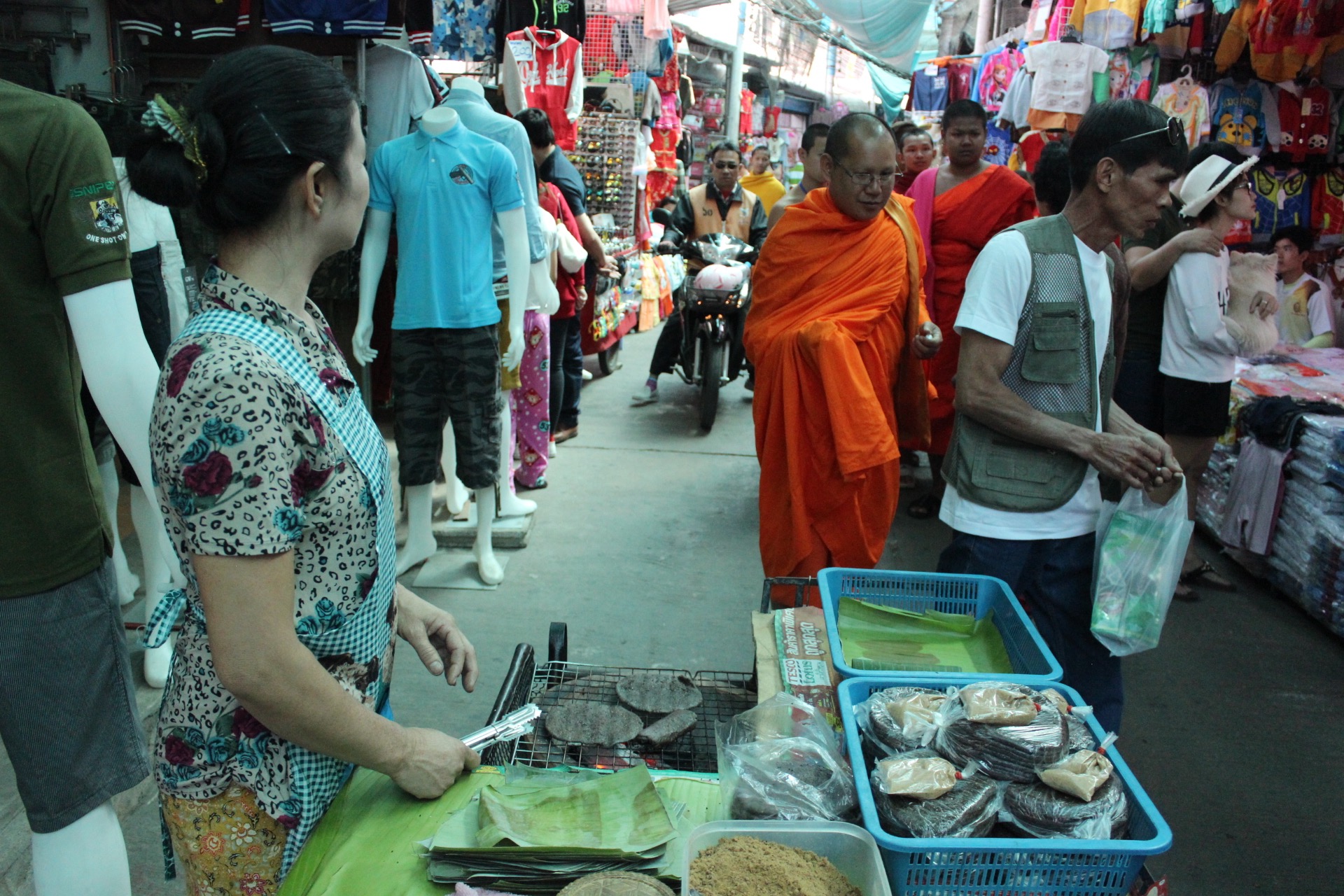 travel like a local, local, experience, experience seeker, thailand, try new things