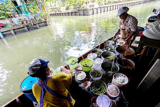 floating market, floating, thailand, bangkok, atmosphere