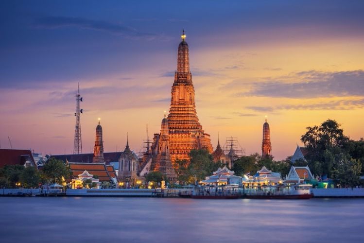 things to do in bangkok, bangkok at night, bangkok, cruising, chao phraya