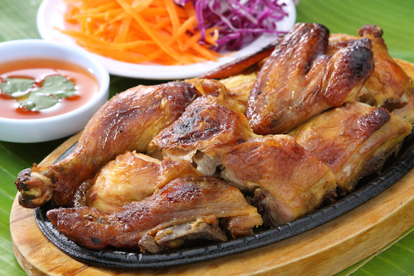 Grilled chicken with sticky rice (Khao Niew Gai Yarng)