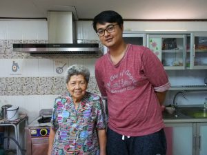 Meet the Local Expert Khun Maitree and Amah in their new kitchen