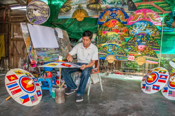 The local artisans can go beyond traditional Thai patterns and you can even make a request