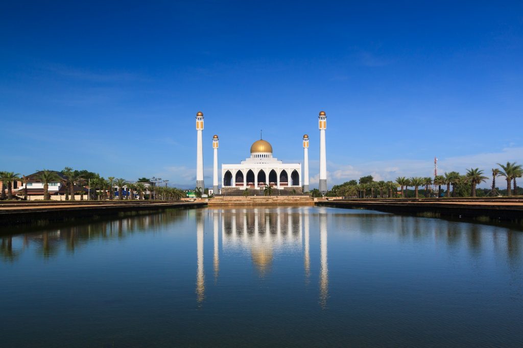  Prenez des photos limitées à la mosquée centrale de Songkhla! C'est l'une des meilleures choses à faire à Hat Yai 