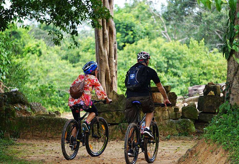 Siem Reap biking temple tour 