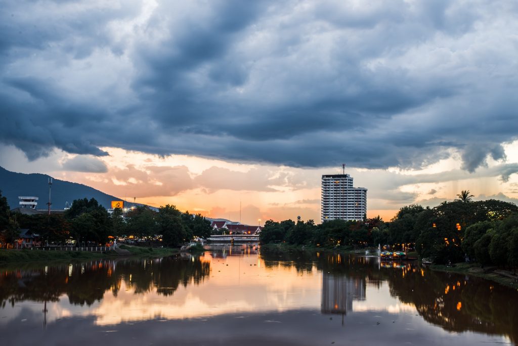 Come to Chiang Mai's riverside and enjoy a nice view